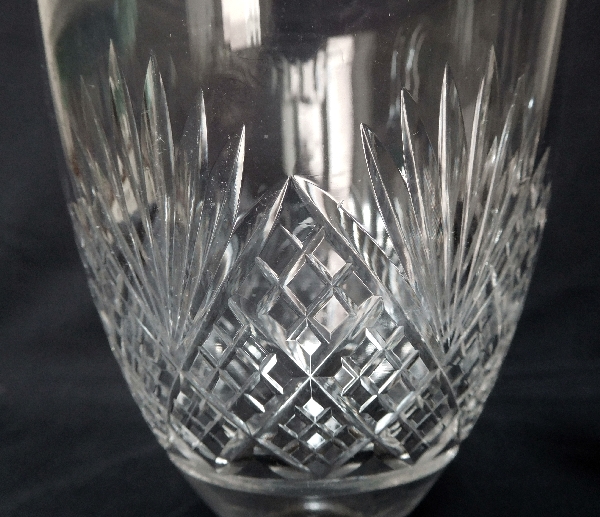 Aiguière / carafe en cristal de Baccarat, modèle à palmettes conique