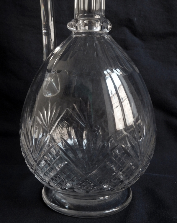 Aiguière / carafe en cristal de Baccarat, modèle à palmettes et jambe gondole - modèle Douai