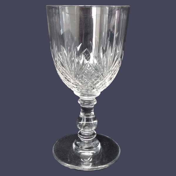 Verre à eau en cristal de Baccarat, modèle à palmettes et jambe gondole - modèle Douai - 15,5cm