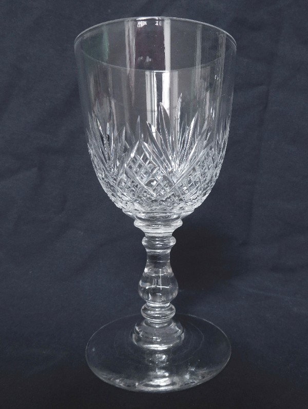 Verre à liqueur en cristal de Baccarat, modèle à palmettes et jambe gondole - modèle Douai - 8,5cm