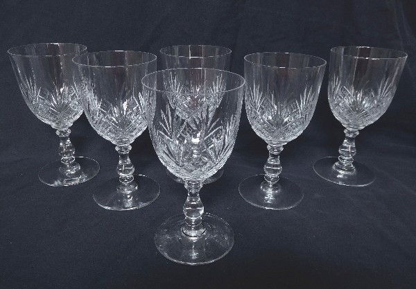 Verre à liqueur en cristal de Baccarat, modèle à palmettes et jambe gondole - modèle Douai - 8,5cm