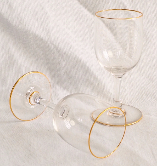 Baccarat crystal wine glass, Perfection pattern enhanced with fine gold - 12.5cm