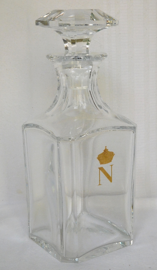 Baccarat crystal cognac / whisky / brandy decanter, Perfection Napoleon pattern - signed