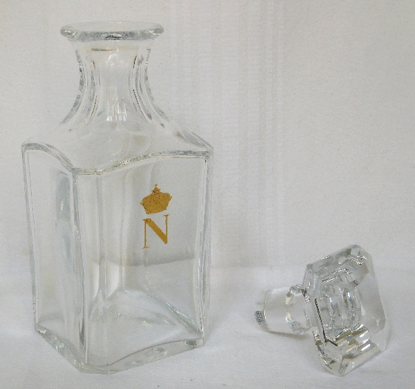 Baccarat crystal cognac / whisky / brandy decanter, Perfection Napoleon pattern - signed
