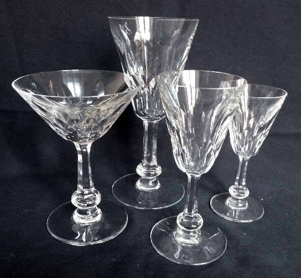 Baccarat crystal wine glass or port glass, Picardie pattern - signed - 12.2cm