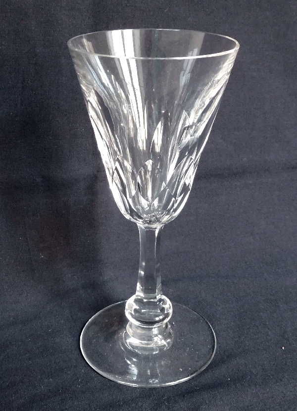 Baccarat crystal wine glass or port glass, Picardie pattern - signed - 12.2cm