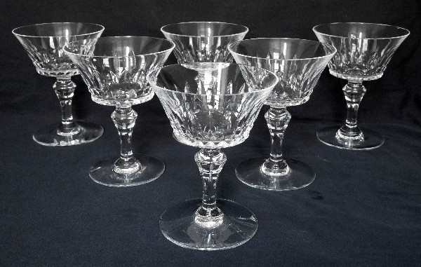 Coupe à champagne en cristal de Baccarat, modèle Piccadilly - signée