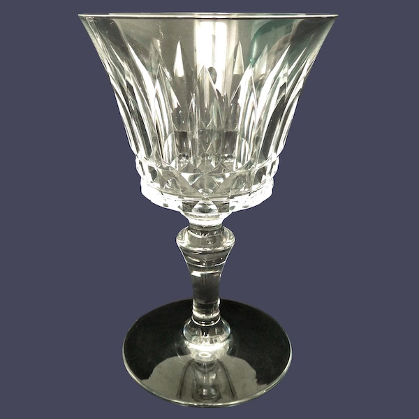 Baccarat crystal water glass, Piccadilly pattern - signed - 15,5cm