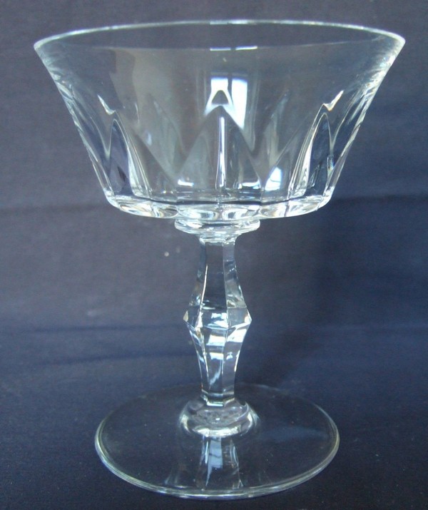 Baccarat crystal wine glass, Polignac pattern - signed - 14,4cm