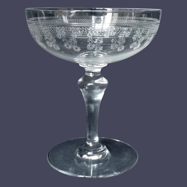 Coupe à champagne en cristal de Baccarat, modèle Pompadour