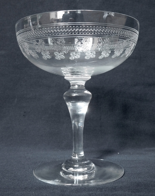 Coupe à champagne en cristal de Baccarat, modèle Pompadour