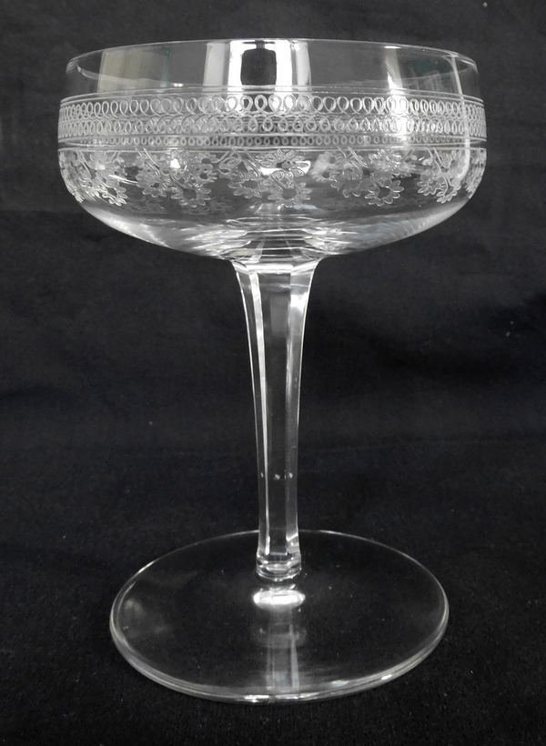 Coupe à champagne en cristal de Baccarat, modèle Pompadour