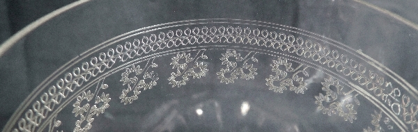 Verre à vin en cristal de Baccarat, modèle Pompadour - 14,2cm