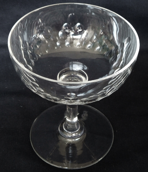 Coupe à champagne en cristal de Baccarat, modèle Richelieu