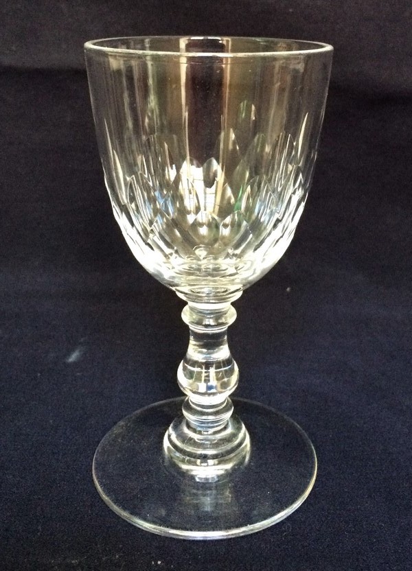 Petit verre à vin ou verre à porto en cristal de Baccarat, modèle Richelieu (jambe balustre) - 10,9cm