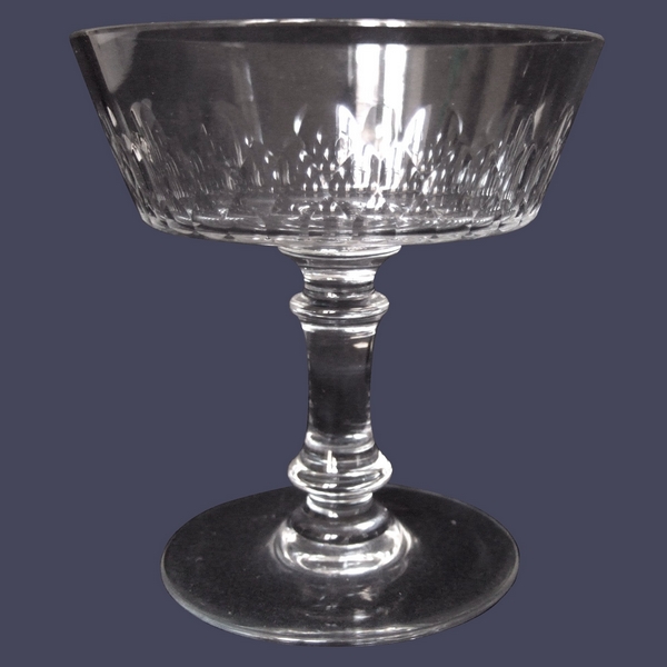 Coupe à champagne en cristal de Baccarat, modèle Champigny / Richelieu cylindrique