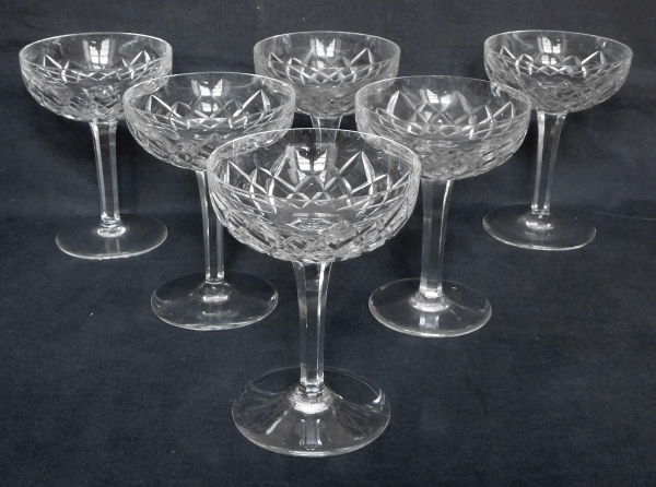 Coupe à champagne en cristal de Baccarat, modèle Thorigny - signée