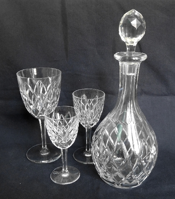 Baccarat crystal champagne glass, Thorigny pattern - signed