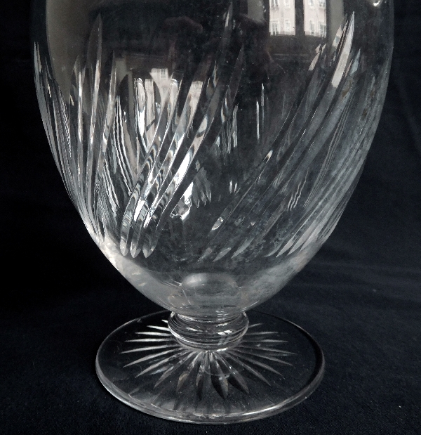 Carafe à eau / aiguière en cristal de Baccarat, modèle à torsades taille 8659