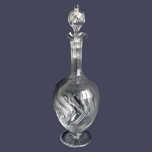 Carafe à vin en cristal de Baccarat, modèle à torsades taille 8659