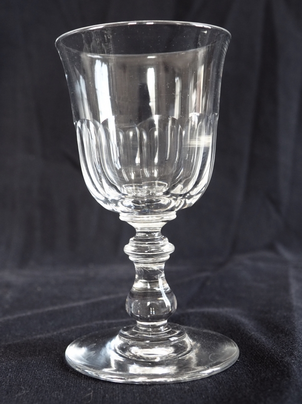 Verre à vin ou verre à porto en cristal de Baccarat forme tulipe à pans coupés - 10,6cm