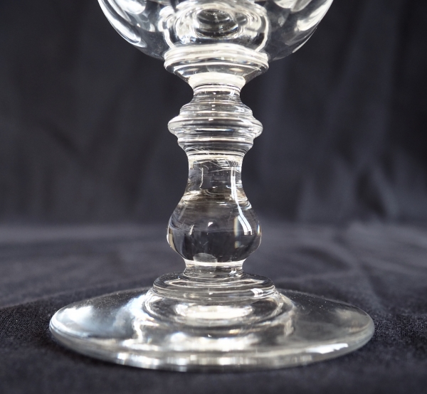 Baccarat crystal tulip-shaped wine or port glass - 10.6cm