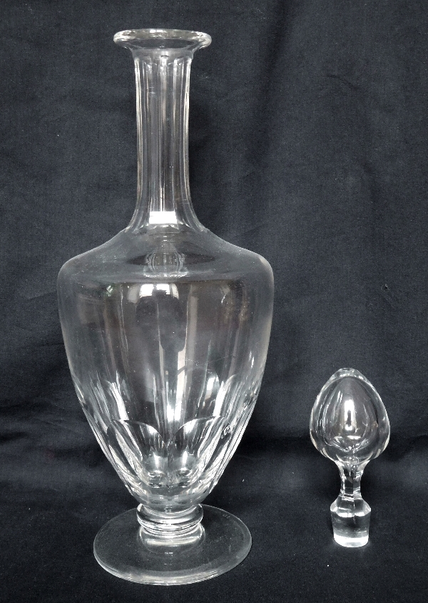 Carafe à vin en cristal de Baccarat, modèle Zurich - signée