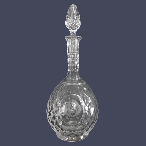 Carafe à vin en cristal de Baccarat taillé, modèle Juvisy du Palais de l'Elysée, monogrammée
