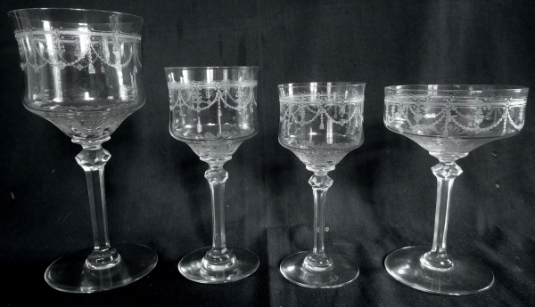 Verre à vin en cristal de St Louis, modèle Anvers - 14,7cm