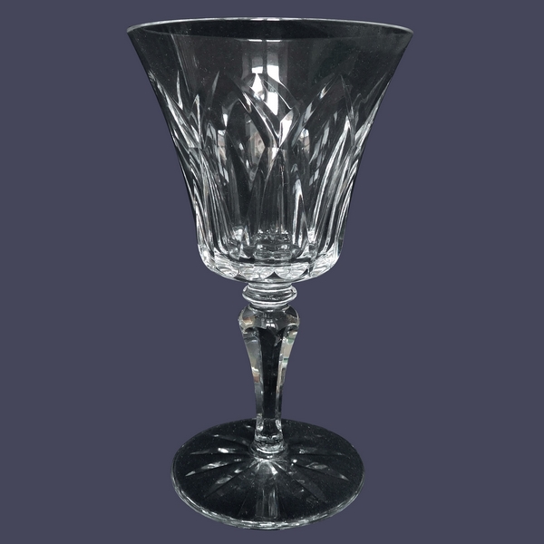 St Louis crystal water glass, Camargue pattern - signed - 15,3cm