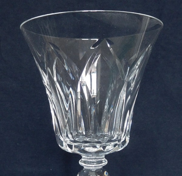 St Louis crystal wine glass, Camargue pattern - signed - 12.3cm