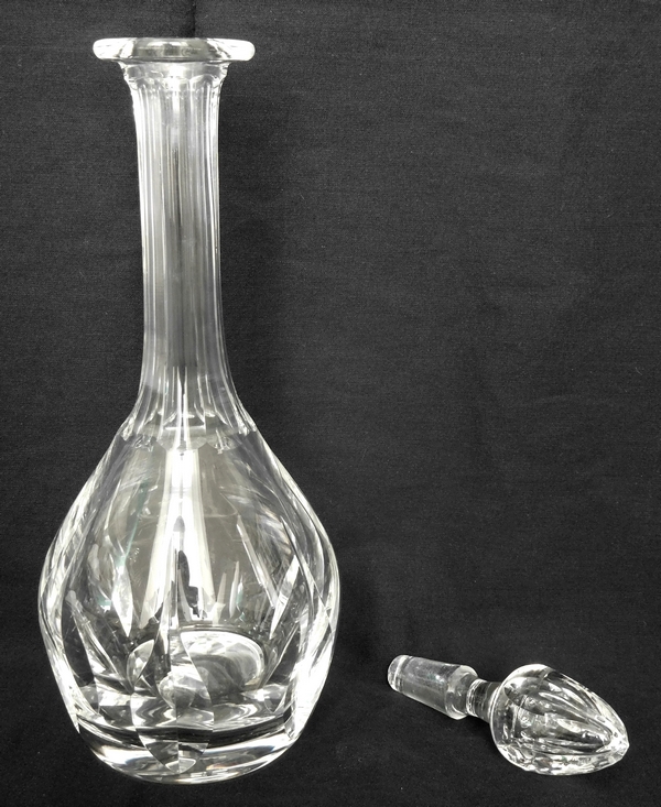 St Louis crystal wine decanter, Cerdagne pattern - signed - 36cm