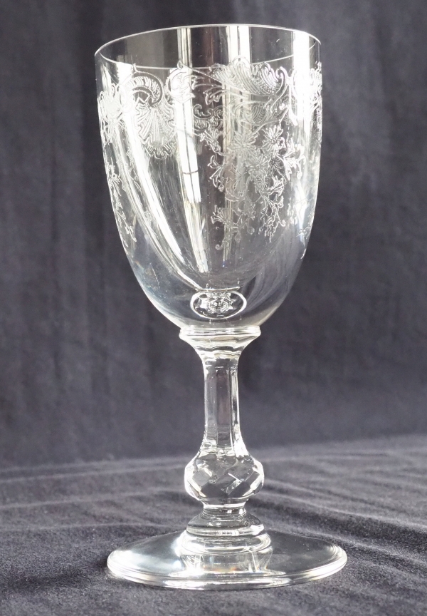 St Louis crystal wine glass, Cleo pattern - 14.6cm - signed