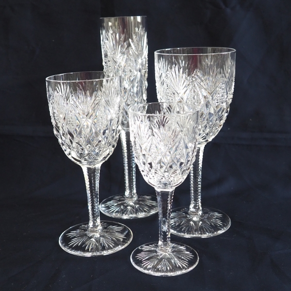 St Louis crystal wine glass, Florence pattern - 16.4cm - signed