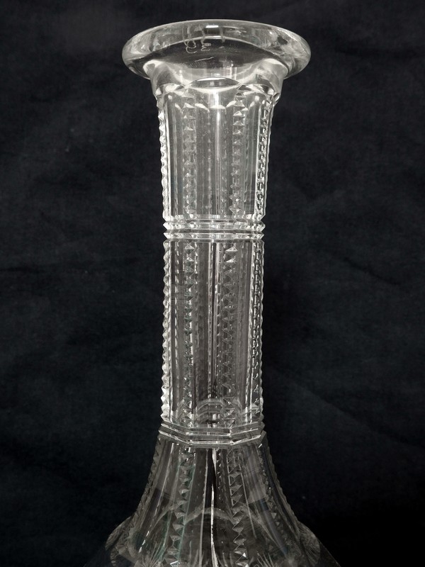 Carafe à vin en cristal taillé de St Louis, modèle Gavarni - signée