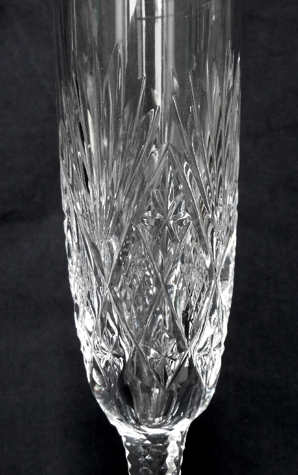 Flûte à champagne en cristal taillé de St Louis, modèle Gavarni