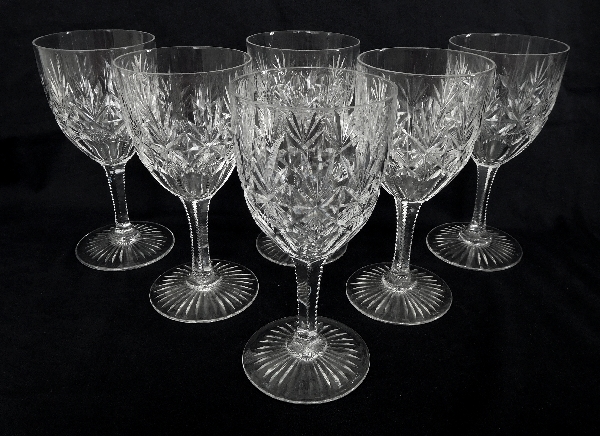 St Louis crystal wine glass, Gavarni pattern - 12.7cm