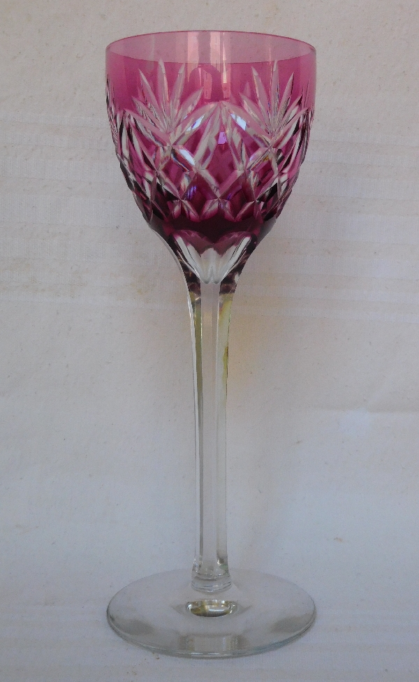 Verre à vin du Rhin en cristal de St Louis overlay violine, modèle Lothaire