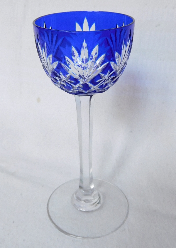 Verre à liqueur en cristal de St Louis, modèle Massenet, cristal overlay bleu cobalt