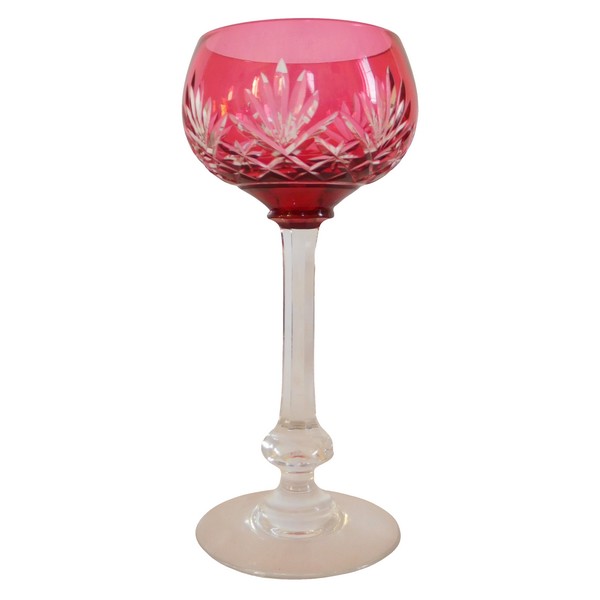Verre à vin du Rhin / Roemer en cristal de St Louis, modèle Massenet, cristal overlay rose - signé