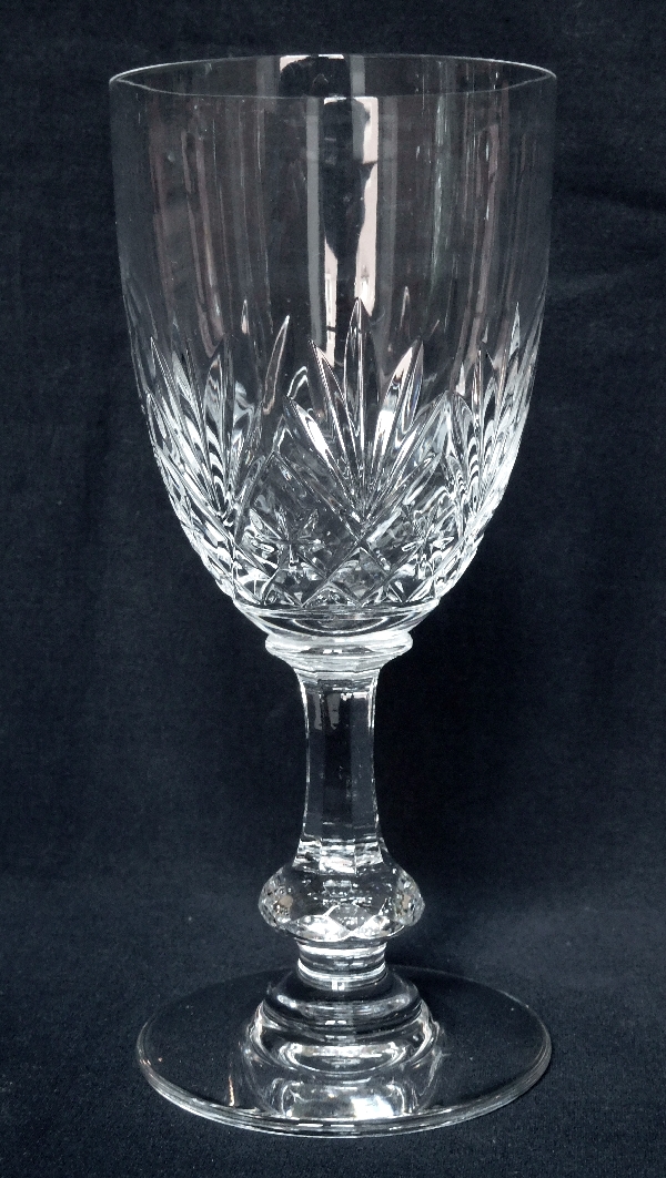 St Louis crystal wine glass, Massenet pattern - signé - 13cm