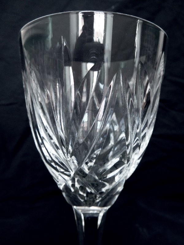 St Louis crystal water glass, Monaco pattern - signed - 17,5cm