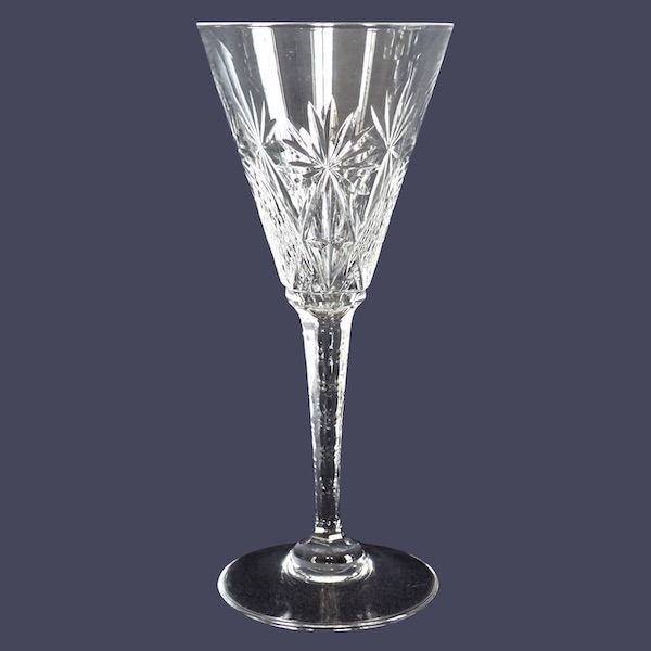 Verre à porto en cristal de St Louis, modèle Nelly taillé - 14,2cm - signé