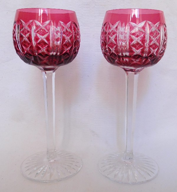 Verre à vin du Rhin en cristal overlay rose de Saint Louis, modèle Riesling - 18,5cm