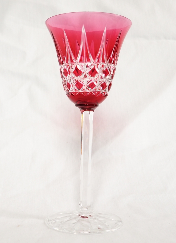 Verre à vin du Rhin en cristal de St Louis, modèle Tarn, cristal overlay rose - 19.8cm