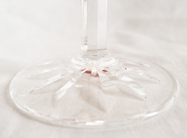 Verre à vin du Rhin en cristal de St Louis, modèle Tarn, cristal overlay rose - 19.8cm