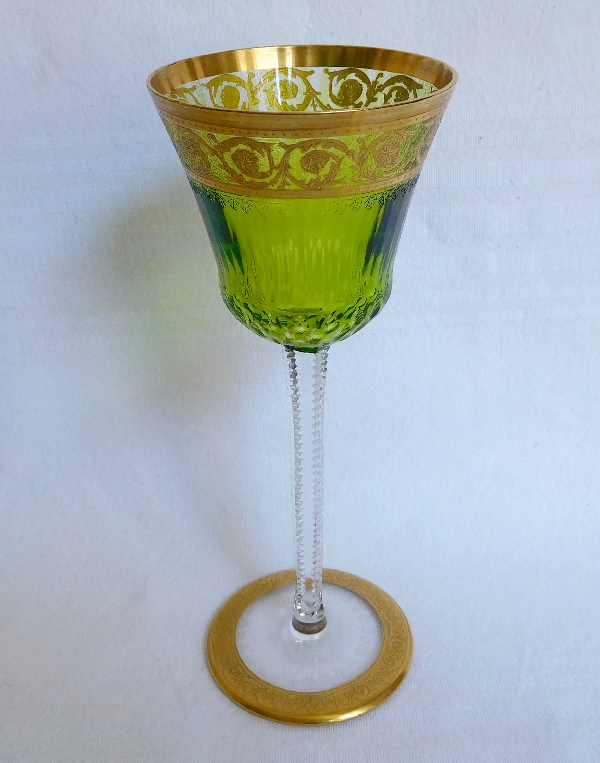 Verre à vin du Rhin en cristal de Saint Louis, modèle Thistle or couleur vert chartreuse - signé - 20,7cm