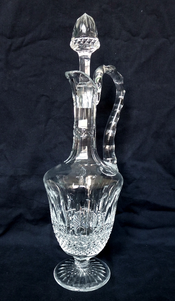 Aiguière / carafe en cristal de Saint Louis, modèle Tommy - signée