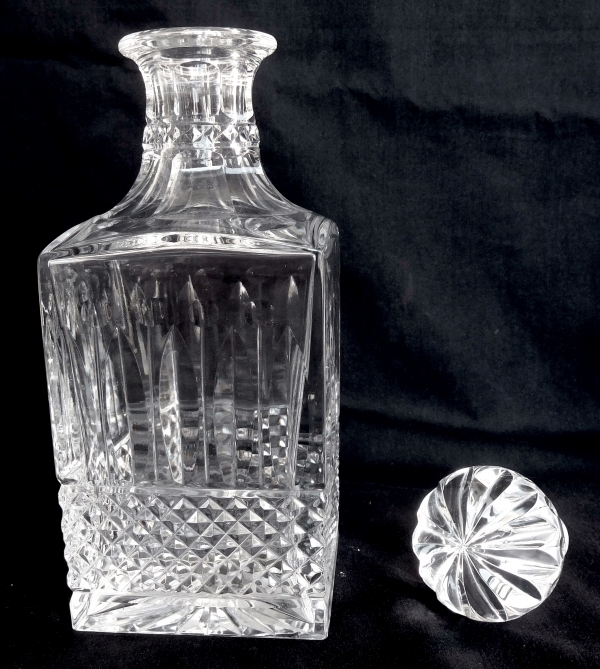 Flacon à whisky en cristal de Saint Louis, modèle Tommy - signé