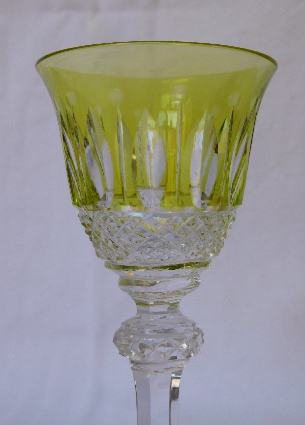 Verre à liqueur en cristal de St Louis, modèle Tommy, cristal overlay vert chartreuse - 13,4cm